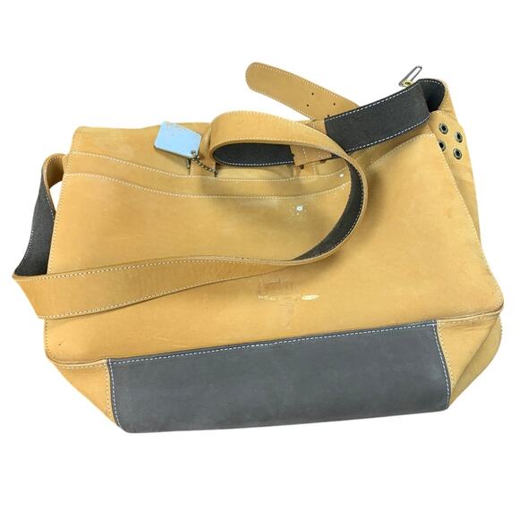 Timberland Leather Multi Pocket Magnetic Closure Crossbody Messenger Bag w Flaw - Picture 7 of 7